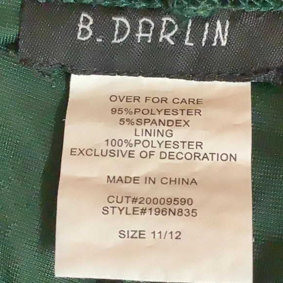 B. Darlin Dark Green Velvet Dress Size 11/12 Preloved - Picture 4 of 5